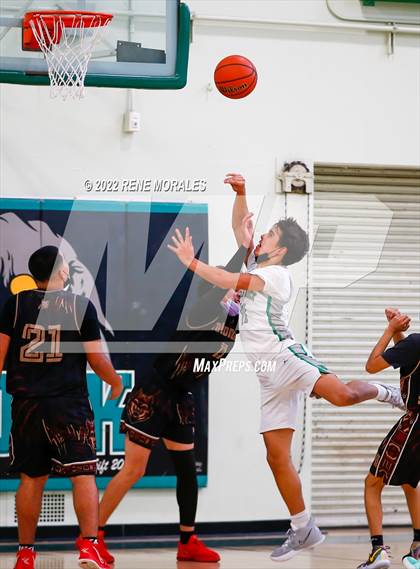 Thumbnail 1 in Sotomayor vs Eagle Rock photogallery.