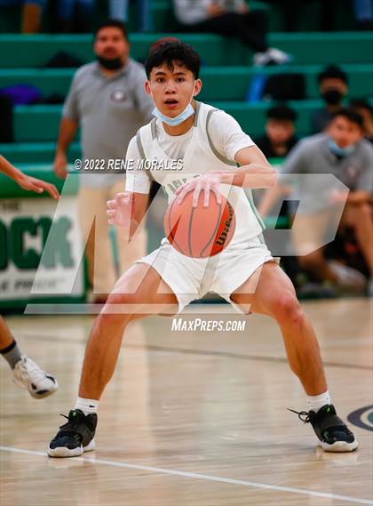 Thumbnail 2 in Sotomayor vs Eagle Rock photogallery.