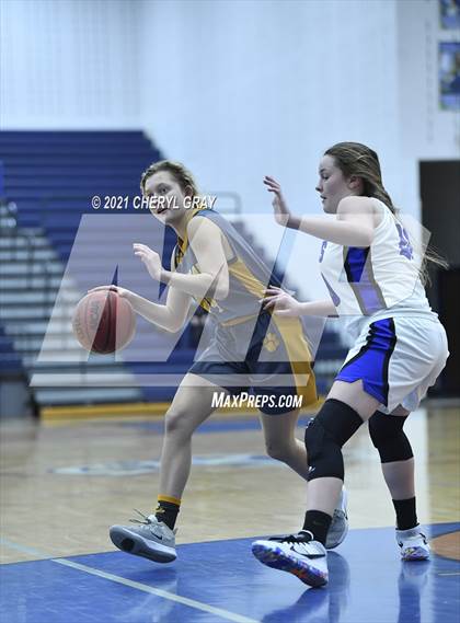 Thumbnail 3 in Sullivan Central @ Unicoi County photogallery.
