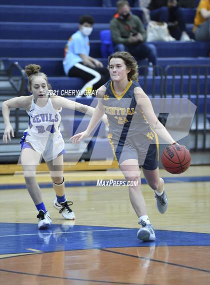 Thumbnail 2 in Sullivan Central @ Unicoi County photogallery.