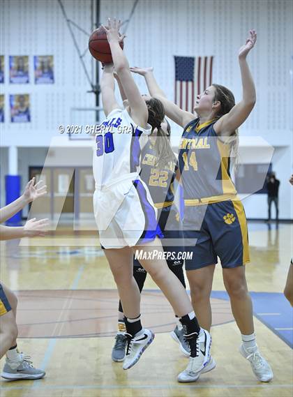 Thumbnail 3 in Sullivan Central @ Unicoi County photogallery.