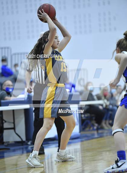 Thumbnail 1 in Sullivan Central @ Unicoi County photogallery.