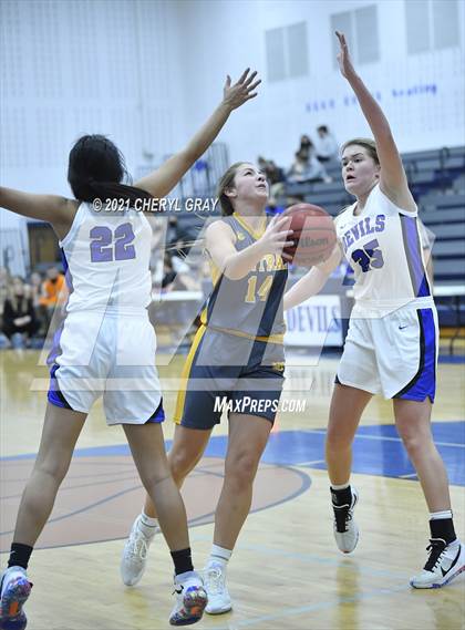 Thumbnail 1 in Sullivan Central @ Unicoi County photogallery.