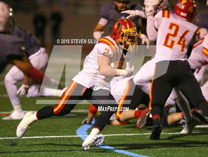 Thumbnail 1 in Bishop's vs. Oakdale (CIF State Division 3A Final) photogallery.