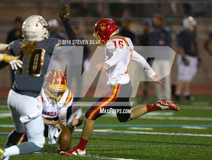 Thumbnail 1 in Bishop's vs. Oakdale (CIF State Division 3A Final) photogallery.