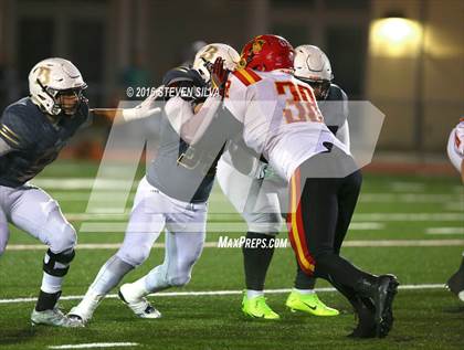 Thumbnail 1 in Bishop's vs. Oakdale (CIF State Division 3A Final) photogallery.