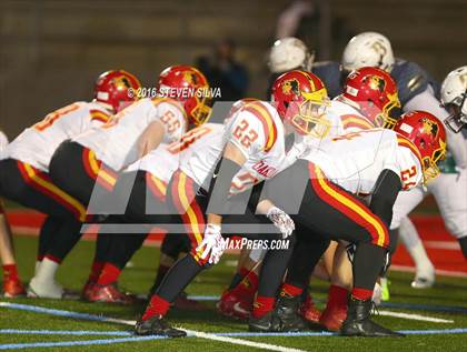Thumbnail 3 in Bishop's vs. Oakdale (CIF State Division 3A Final) photogallery.