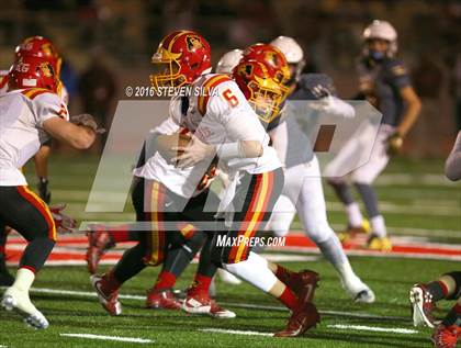 Thumbnail 2 in Bishop's vs. Oakdale (CIF State Division 3A Final) photogallery.