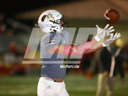 Thumbnail 1 in Bishop's vs. Oakdale (CIF State Division 3A Final) photogallery.