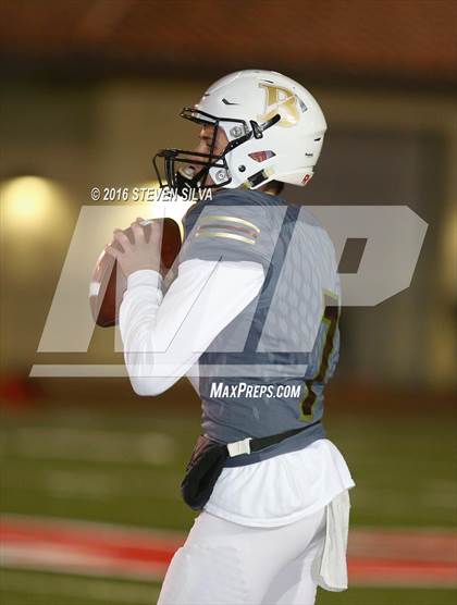 Thumbnail 1 in Bishop's vs. Oakdale (CIF State Division 3A Final) photogallery.