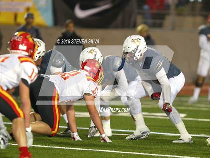 Thumbnail 1 in Bishop's vs. Oakdale (CIF State Division 3A Final) photogallery.