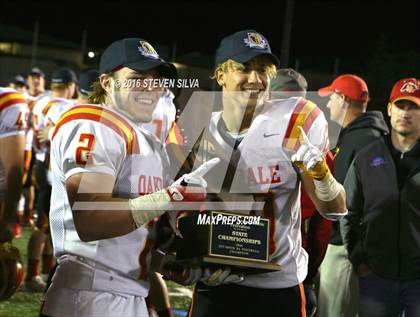 Thumbnail 2 in Bishop's vs. Oakdale (CIF State Division 3A Final) photogallery.