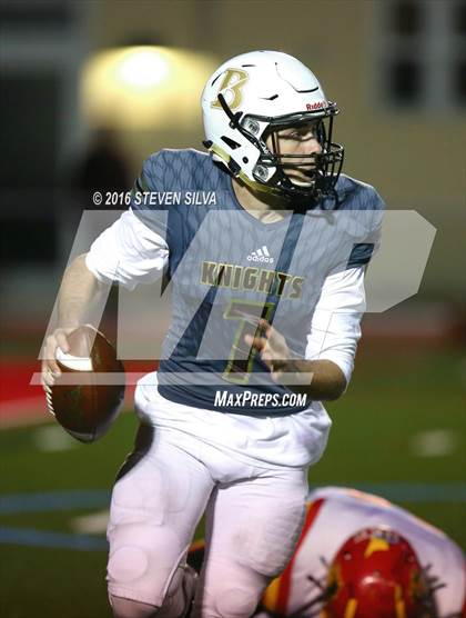 Thumbnail 3 in Bishop's vs. Oakdale (CIF State Division 3A Final) photogallery.