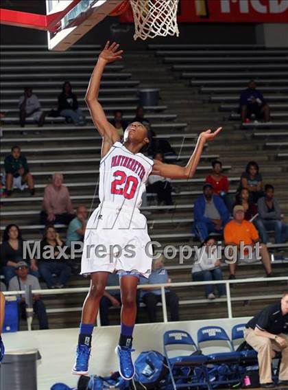 Thumbnail 1 in Clear Springs vs. Duncanville (McDonald's Texas Invitational) photogallery.