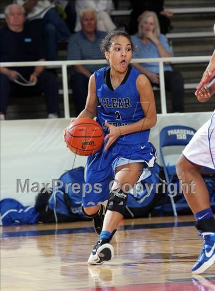Thumbnail 3 in Clear Springs vs. Duncanville (McDonald's Texas Invitational) photogallery.