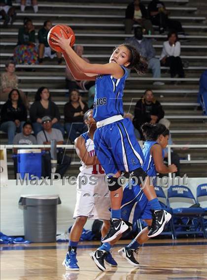 Thumbnail 3 in Clear Springs vs. Duncanville (McDonald's Texas Invitational) photogallery.