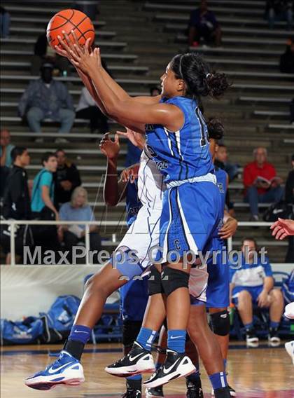 Thumbnail 2 in Clear Springs vs. Duncanville (McDonald's Texas Invitational) photogallery.