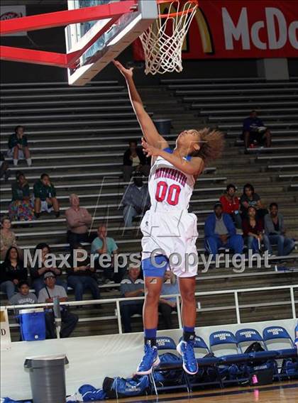 Thumbnail 3 in Clear Springs vs. Duncanville (McDonald's Texas Invitational) photogallery.