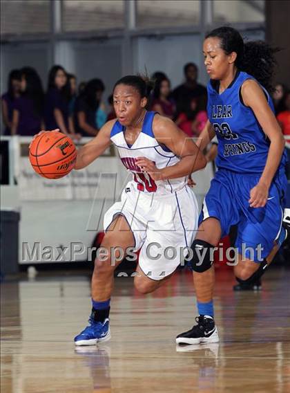 Thumbnail 1 in Clear Springs vs. Duncanville (McDonald's Texas Invitational) photogallery.