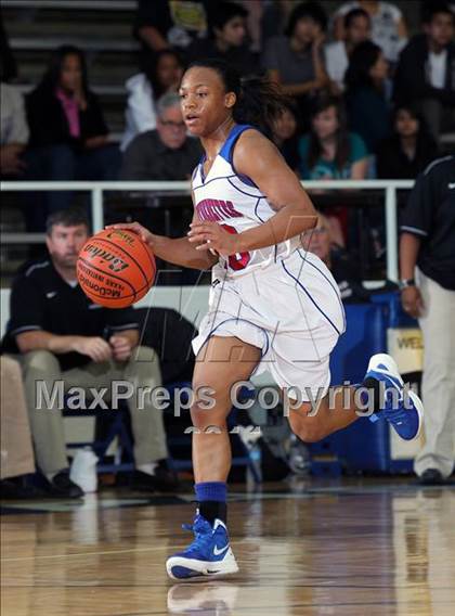 Thumbnail 2 in Clear Springs vs. Duncanville (McDonald's Texas Invitational) photogallery.