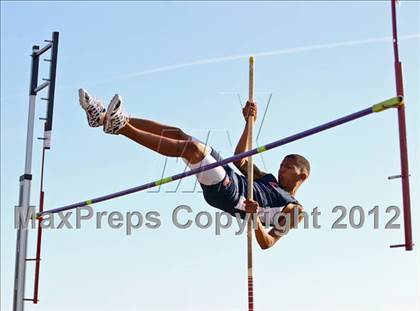 Thumbnail 3 in Titan Top 9 Invitational (Boys Pole Vault) photogallery.