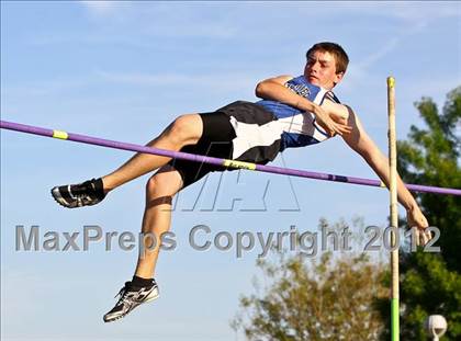 Thumbnail 3 in Titan Top 9 Invitational (Boys Pole Vault) photogallery.