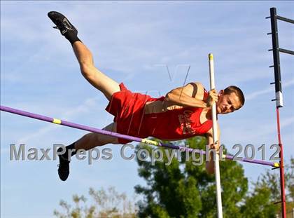 Thumbnail 3 in Titan Top 9 Invitational (Boys Pole Vault) photogallery.