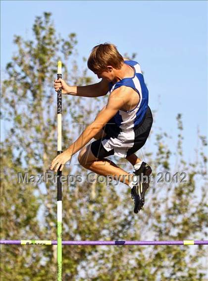 Thumbnail 2 in Titan Top 9 Invitational (Boys Pole Vault) photogallery.