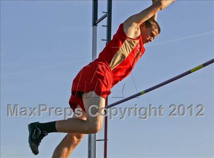 Thumbnail 3 in Titan Top 9 Invitational (Boys Pole Vault) photogallery.