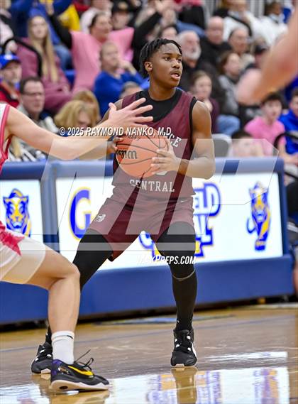Thumbnail 3 in Lawrence Central @ Greenfield-Central photogallery.