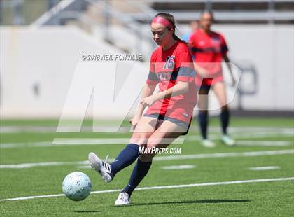 Thumbnail 1 in Marcus vs. Allen (UIL 6A Region 1 Finals) photogallery.