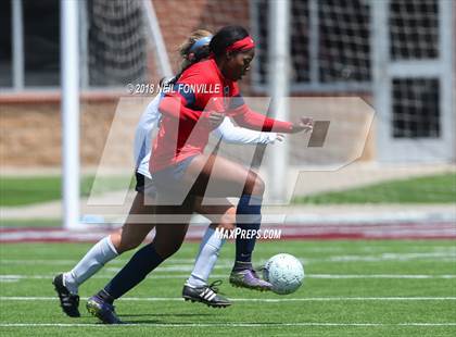 Thumbnail 1 in Marcus vs. Allen (UIL 6A Region 1 Finals) photogallery.