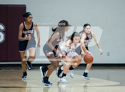 Thumbnail 1 in Sachse vs Rowlett photogallery.