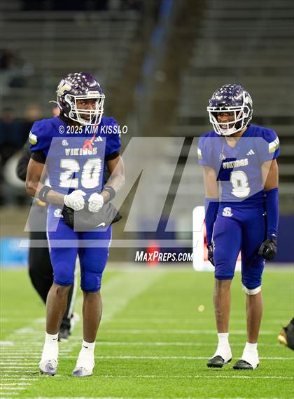 Thumbnail 1 in Sumner @ Lake Stevens (WIAA 4A Final) photogallery.