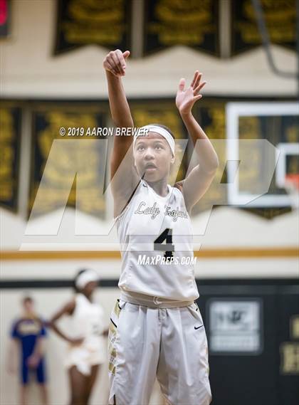 Thumbnail 2 in Lakeside vs. Hot Springs photogallery.