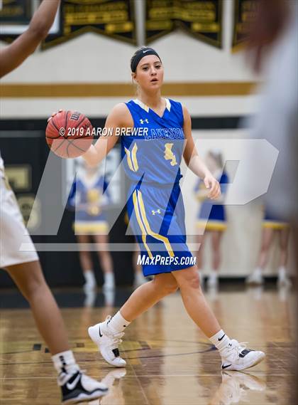 Thumbnail 2 in Lakeside vs. Hot Springs photogallery.