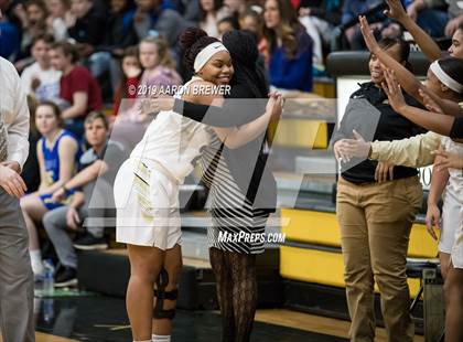 Thumbnail 2 in Lakeside vs. Hot Springs photogallery.