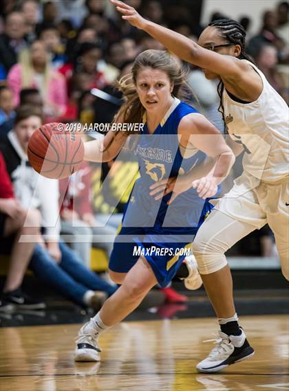 Thumbnail 3 in Lakeside vs. Hot Springs photogallery.