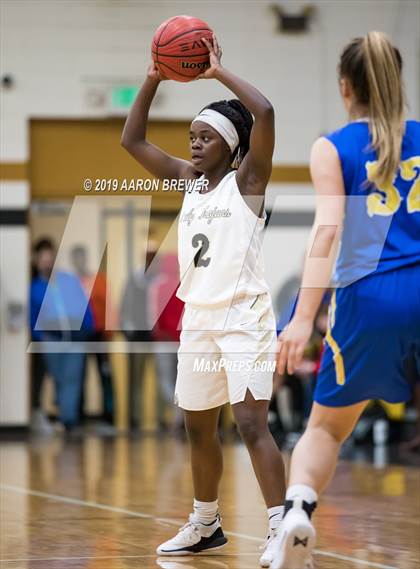 Thumbnail 1 in Lakeside vs. Hot Springs photogallery.