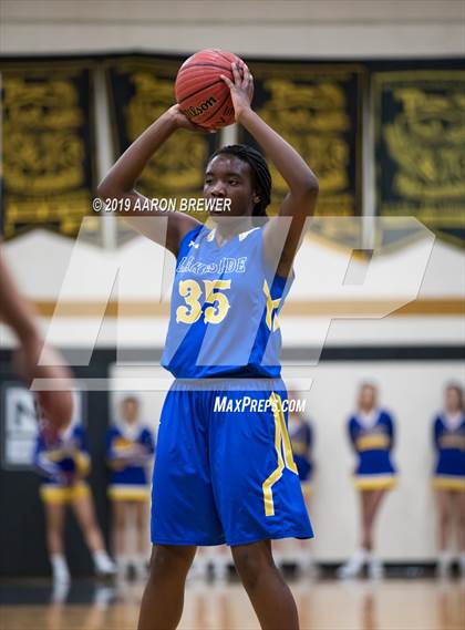 Thumbnail 2 in Lakeside vs. Hot Springs photogallery.