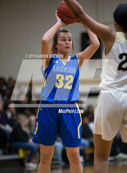 Thumbnail 2 in Lakeside vs. Hot Springs photogallery.