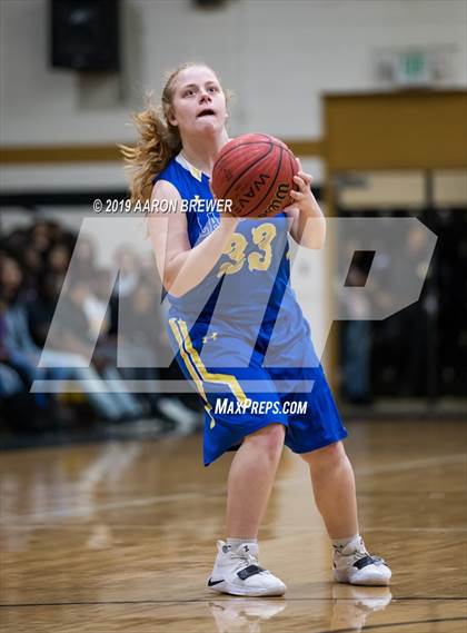 Thumbnail 3 in Lakeside vs. Hot Springs photogallery.