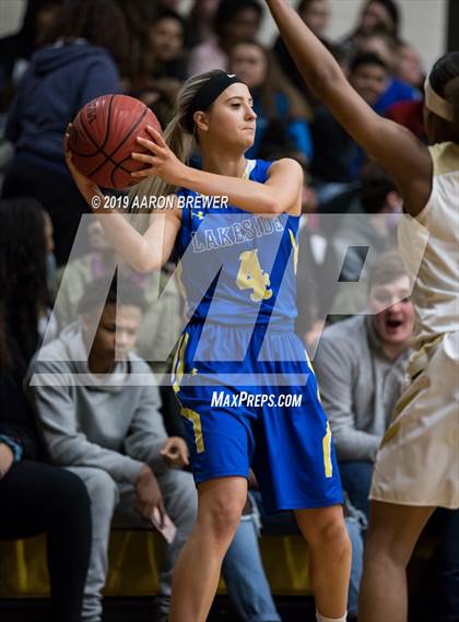 Thumbnail 3 in Lakeside vs. Hot Springs photogallery.