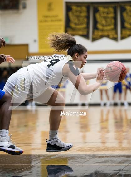 Thumbnail 3 in Lakeside vs. Hot Springs photogallery.
