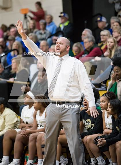 Thumbnail 2 in Lakeside vs. Hot Springs photogallery.