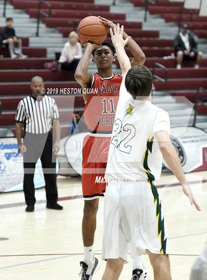 Thumbnail 2 in Edison vs. Palos Verdes (Rancho Mirage Holiday Invitational) photogallery.