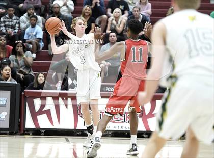 Thumbnail 3 in Edison vs. Palos Verdes (Rancho Mirage Holiday Invitational) photogallery.