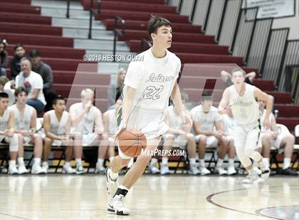 Thumbnail 1 in Edison vs. Palos Verdes (Rancho Mirage Holiday Invitational) photogallery.