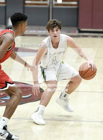 Thumbnail 2 in Edison vs. Palos Verdes (Rancho Mirage Holiday Invitational) photogallery.