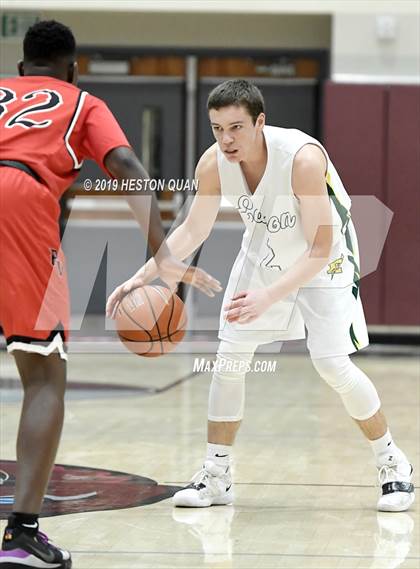 Thumbnail 1 in Edison vs. Palos Verdes (Rancho Mirage Holiday Invitational) photogallery.